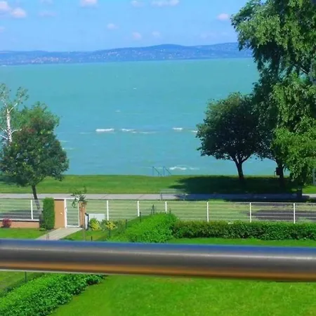 Sunny Balaton *